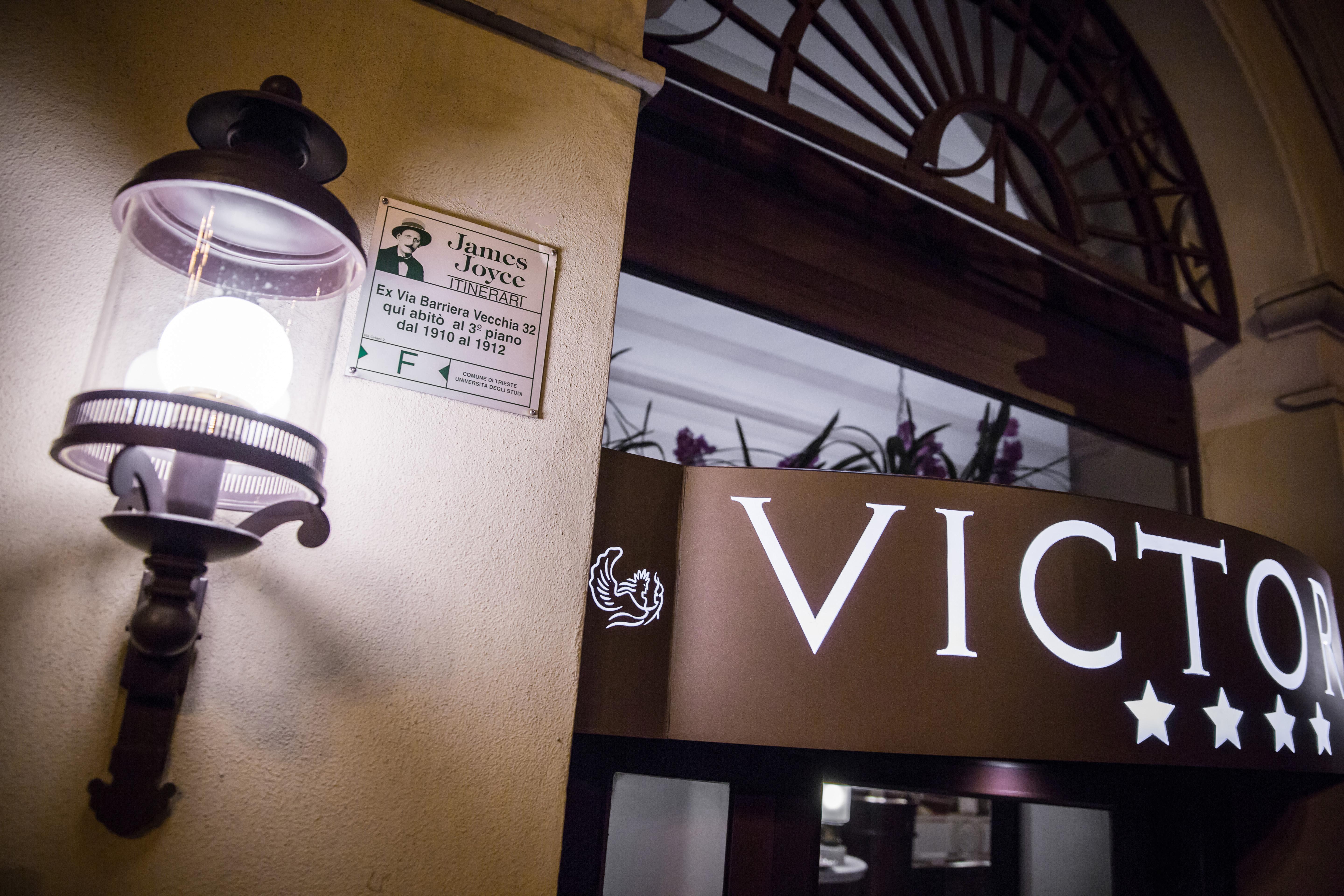 Victoria Hotel Letterario Trieste Exterior photo